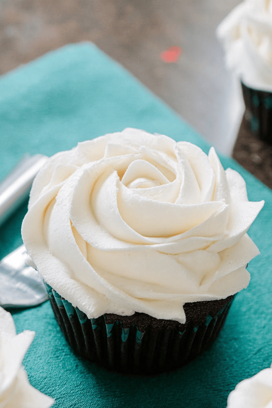 How To Make Roses On A Cake With Easy Step By Step Instructions 6 Frosting Roses